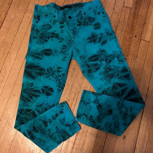 Beautiful Rock & Republic Jeans - Picture 2 of 5